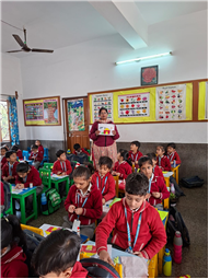 PAPER CRUSHING ACTIVITY OF CLASS UKG