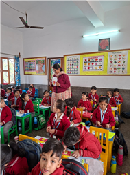 PAPER CRUSHING ACTIVITY OF CLASS UKG