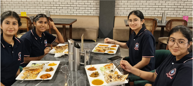 EDUCATIONAL TOUR FOR SENIORS AT SCIENCE CITY
