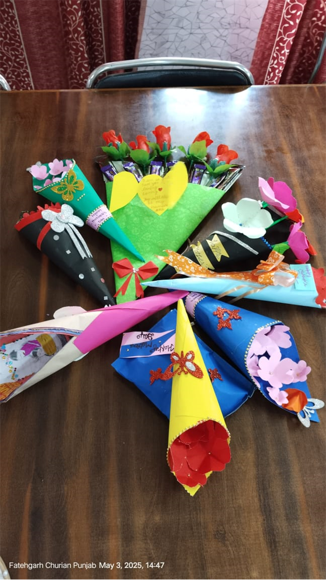 GIFT AND CARD MAKING COMPETITION