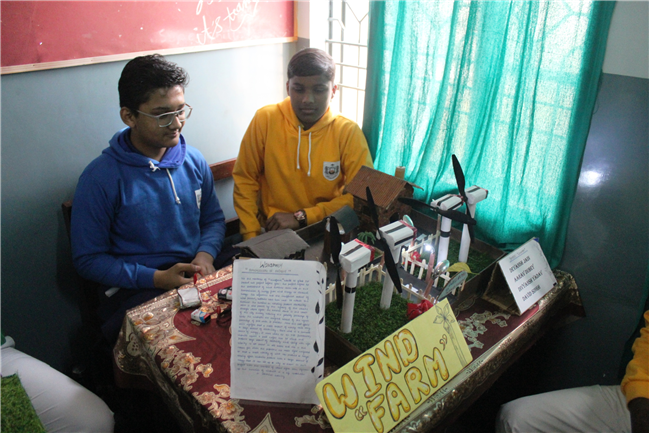 EXHIBITION OF PHYSICS WORKING MODELS BY STUDENTS OF CLASS 9-C
