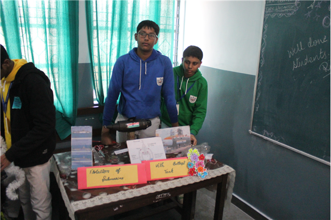 EXHIBITION OF PHYSICS WORKING MODELS BY STUDENTS OF CLASS 9-C