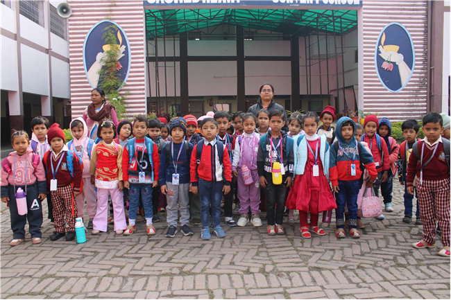 Campus Mini Picnic for LKG to Class 2 : 17th Nov. 2025