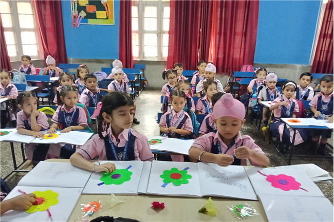 RAKHI MAKING ACTIVITY (KINDERGARTEN)
