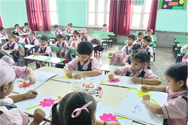 RAKHI MAKING ACTIVITY (KINDERGARTEN)