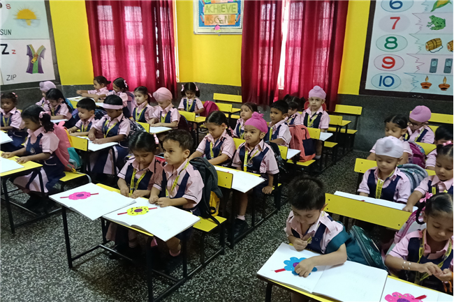 RAKHI MAKING ACTIVITY (KINDERGARTEN)