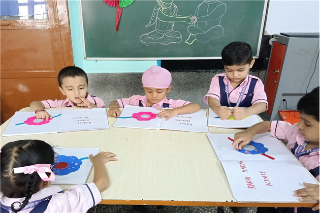 RAKHI MAKING ACTIVITY (KINDERGARTEN)
