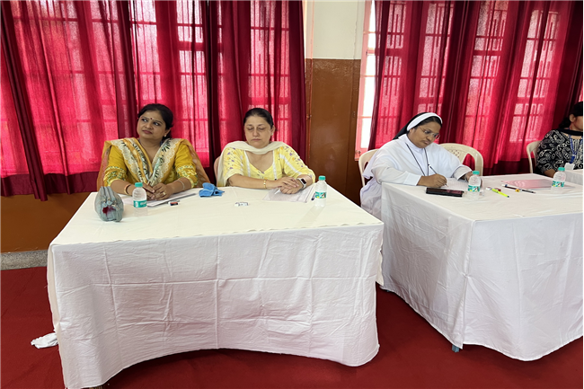 ENGLISH DECLAMATION COMPETITION CLASSES VI-VIII