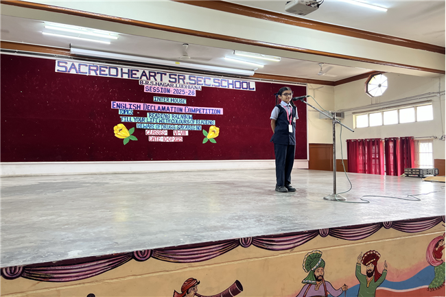 ENGLISH DECLAMATION COMPETITION CLASSES VI-VIII