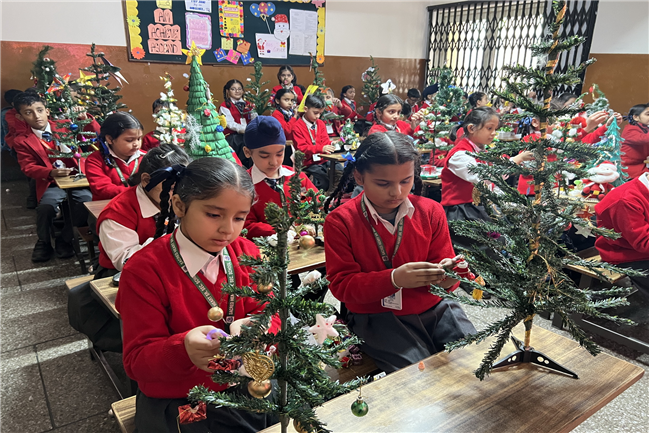 CHRISTMAS COMPETITION (PRIMARY)
