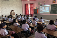 CHALO JEETE HAIN MOVIE SHOWCASING IN SCHOOL