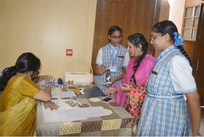 ‘Global Glitz’ – A Heartfelt Tribute to Mothers at Sacred Heart Sr. Sec. School