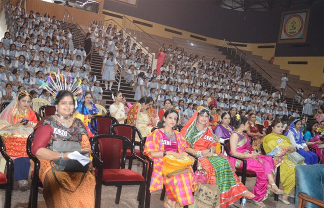 ‘Global Glitz’ – A Heartfelt Tribute to Mothers at Sacred Heart Sr. Sec. School