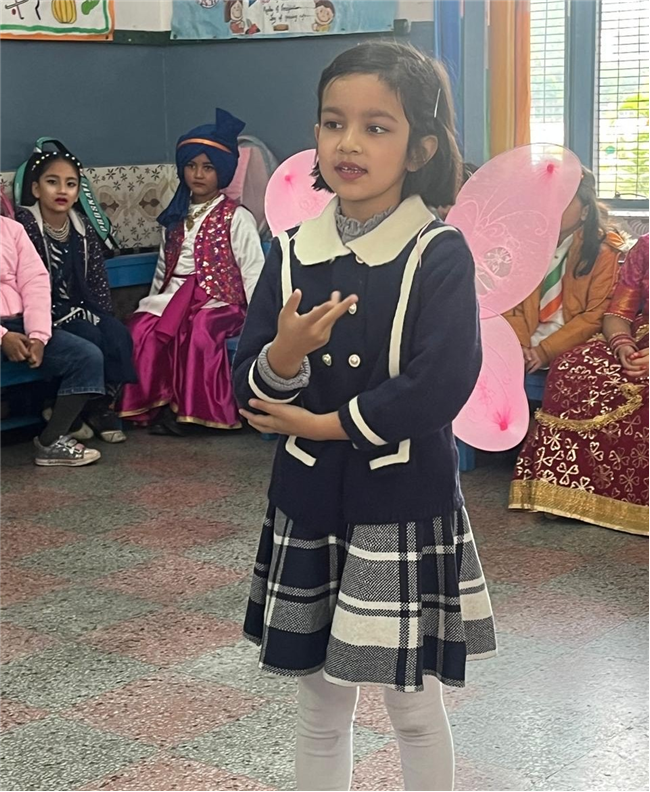 Competition: Little Feet, Big Expressions