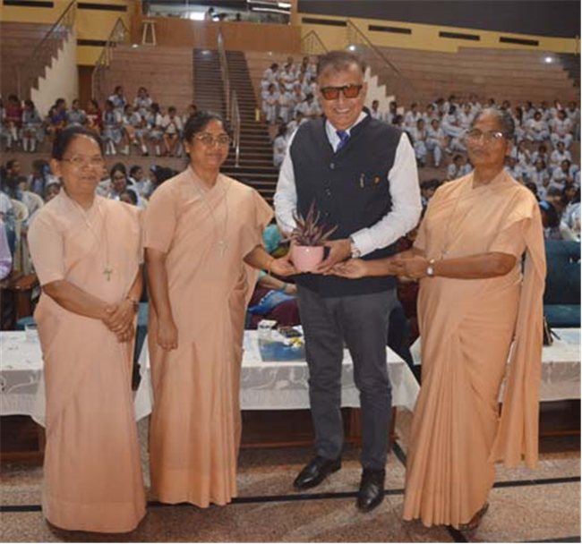 Leading with Light : Investiture Ceremony of Umeed & Sparkles Clubs