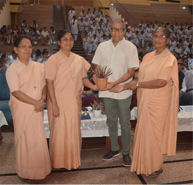 Leading with Light : Investiture Ceremony of Umeed & Sparkles Clubs