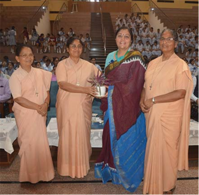 Leading with Light : Investiture Ceremony of Umeed & Sparkles Clubs