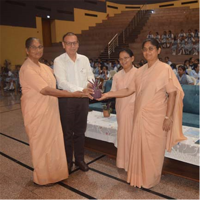 Leading with Light : Investiture Ceremony of Umeed & Sparkles Clubs