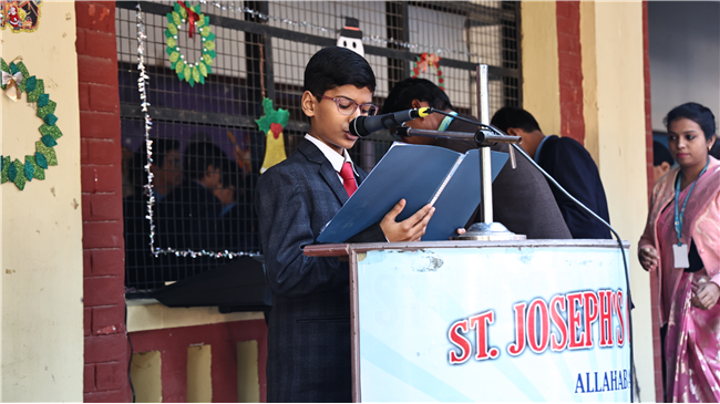 Class 6-G  unveiled a joyous Christmas themed assembly