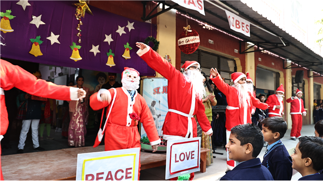 Class 6-G  unveiled a joyous Christmas themed assembly