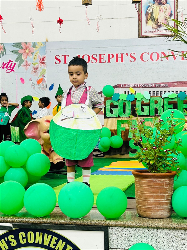 Go Green Fashion Show – Kindergarten Event