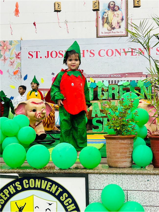Go Green Fashion Show – Kindergarten Event