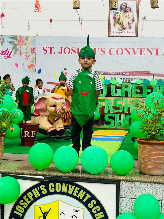Go Green Fashion Show – Kindergarten Event