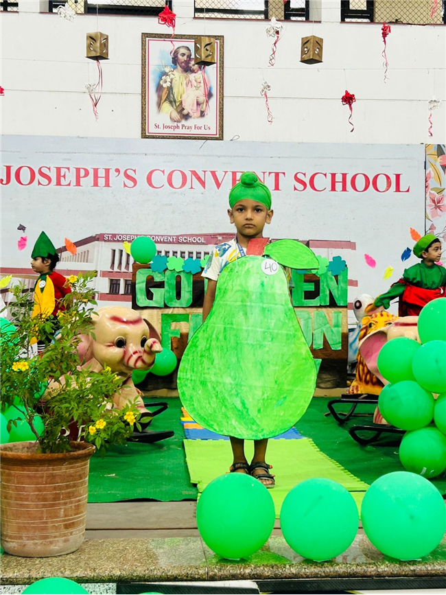 Go Green Fashion Show – Kindergarten Event