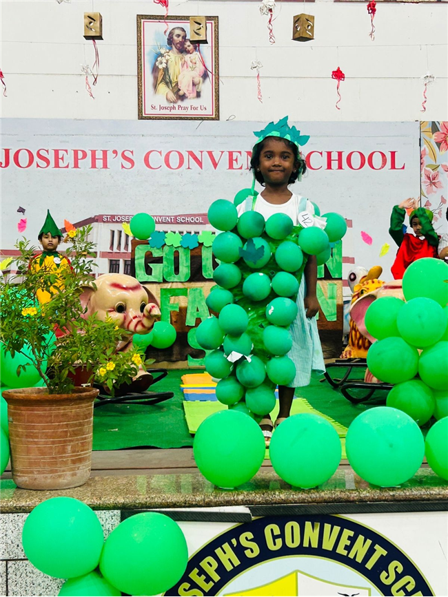 Go Green Fashion Show – Kindergarten Event