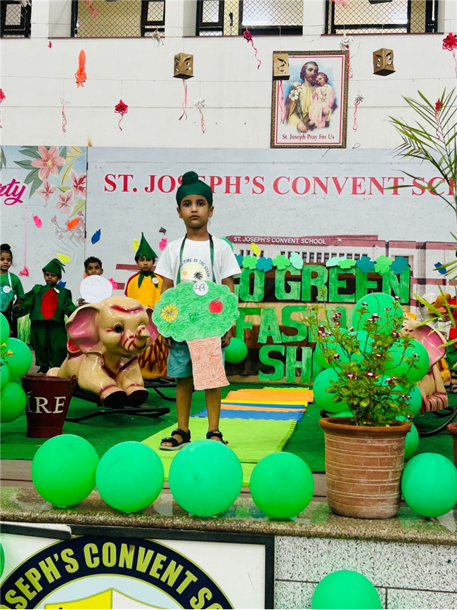 Go Green Fashion Show – Kindergarten Event