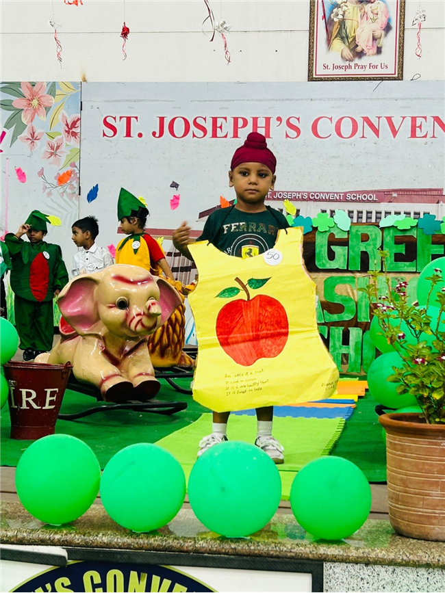 Go Green Fashion Show – Kindergarten Event