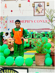 Go Green Fashion Show – Kindergarten Event