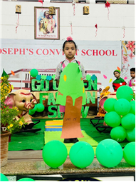 Go Green Fashion Show – Kindergarten Event