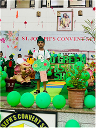 Go Green Fashion Show – Kindergarten Event