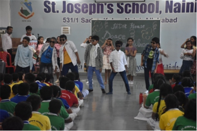 Inter House Group Dance Competition (Classes - I to V)