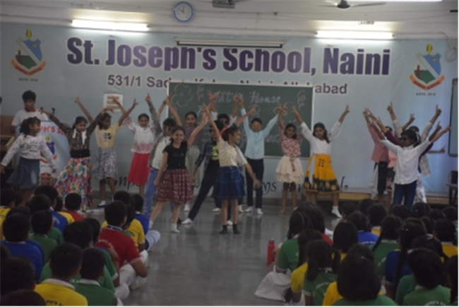 Inter House Group Dance Competition (Classes - I to V)