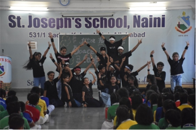 Inter House Group Dance Competition (Classes - I to V)