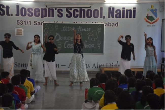 Inter House Group Dance Competition (Classes - I to V)