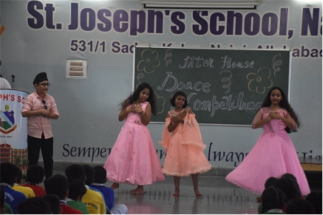 Inter House Group Dance Competition (Classes - I to V)