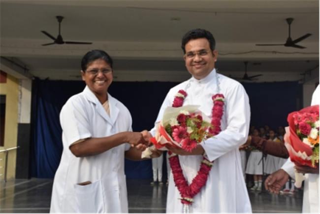 SJS Naini Welcomes the new Principal (Rev. Fr. Melwin Wilson D'Souza)