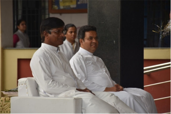 SJS Naini Welcomes the new Principal (Rev. Fr. Melwin Wilson D'Souza)