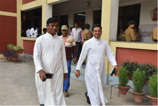 SJS Naini Welcomes the new Principal (Rev. Fr. Melwin Wilson D'Souza)