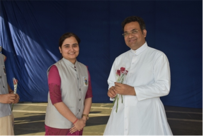 SJS Naini Welcomes the new Principal (Rev. Fr. Melwin Wilson D'Souza)