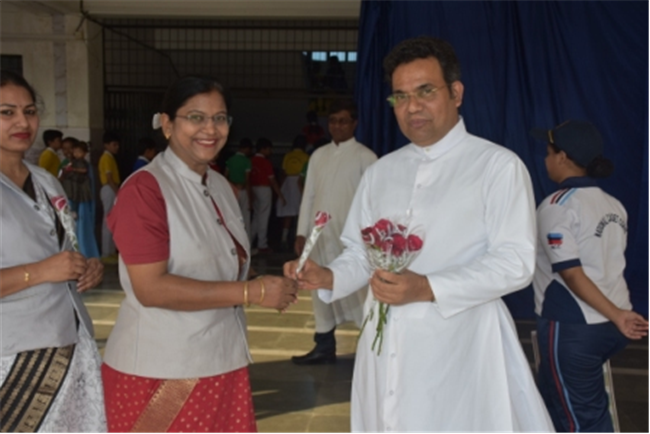 SJS Naini Welcomes the new Principal (Rev. Fr. Melwin Wilson D'Souza)