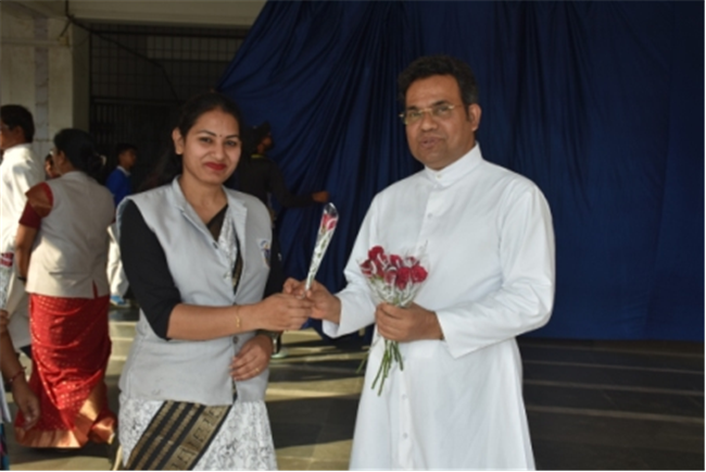 SJS Naini Welcomes the new Principal (Rev. Fr. Melwin Wilson D'Souza)