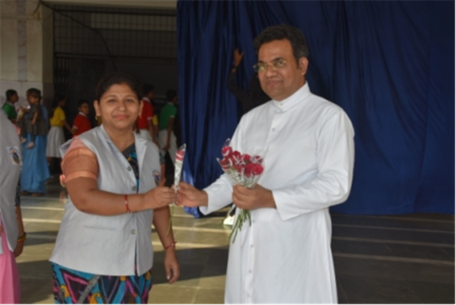 SJS Naini Welcomes the new Principal (Rev. Fr. Melwin Wilson D'Souza)