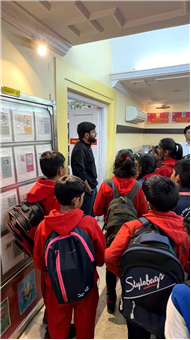 Students of Sky Public School  explored the beautiful Gothic architecture of GPO Lucknow