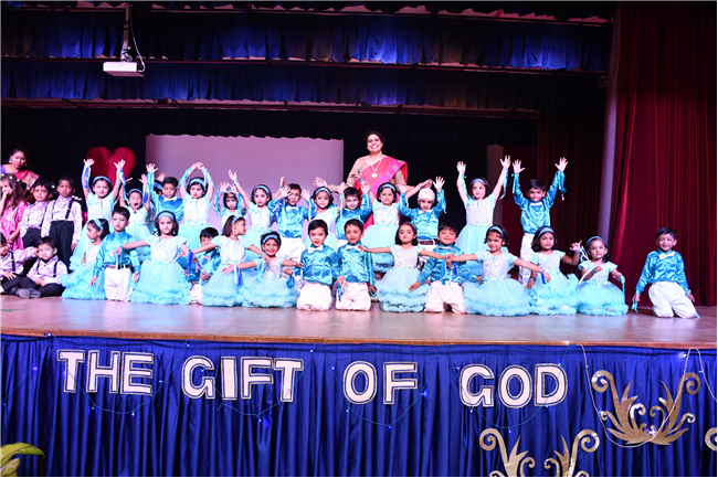 Parents Day Class Play Group