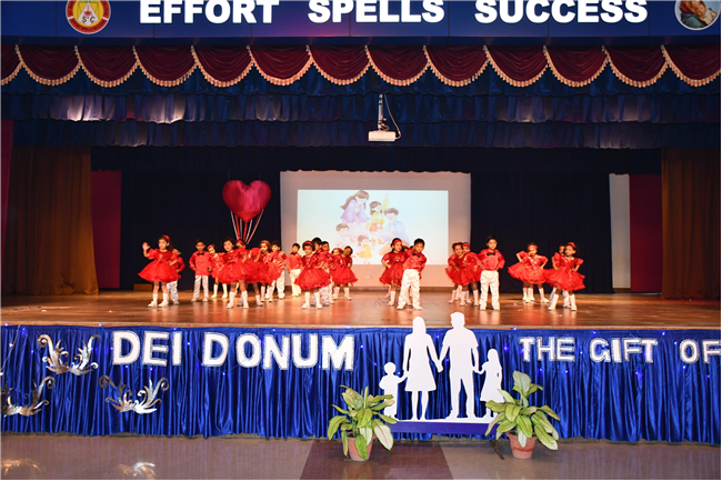 Parents Day Class Play Group