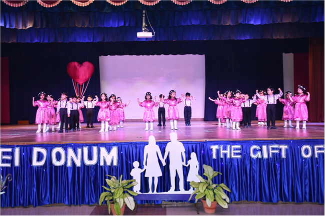 Parents Day Class Play Group